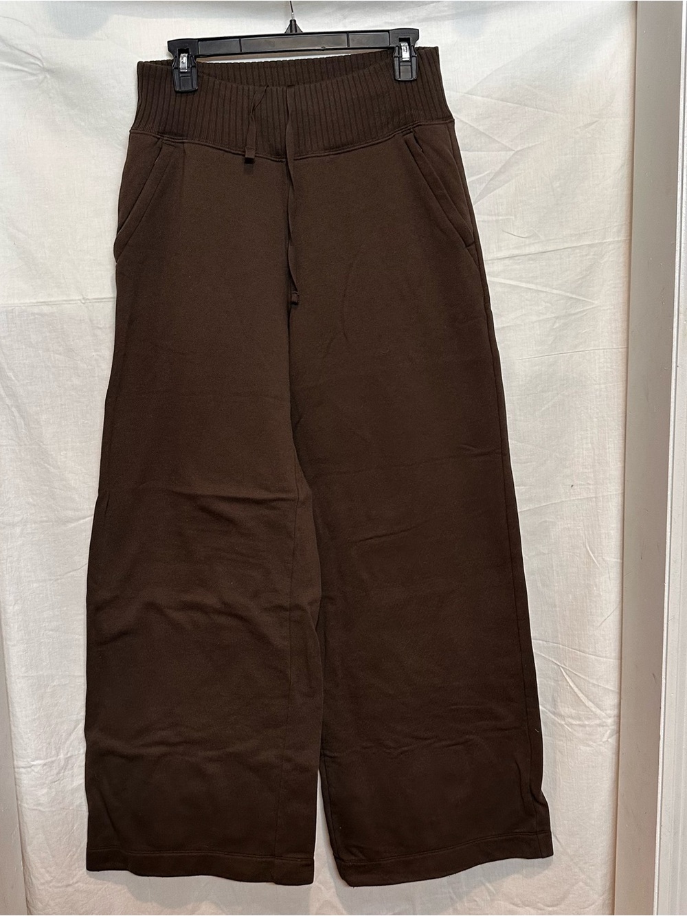 Alo Yoga Serenity Wide Leg Sweatpants Espresso Brown Fleece M